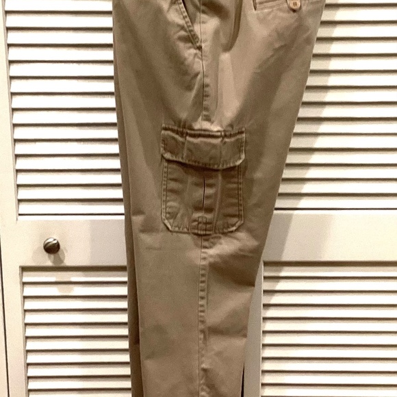 Gap khaki Cargo pants - Picture 2 of 6